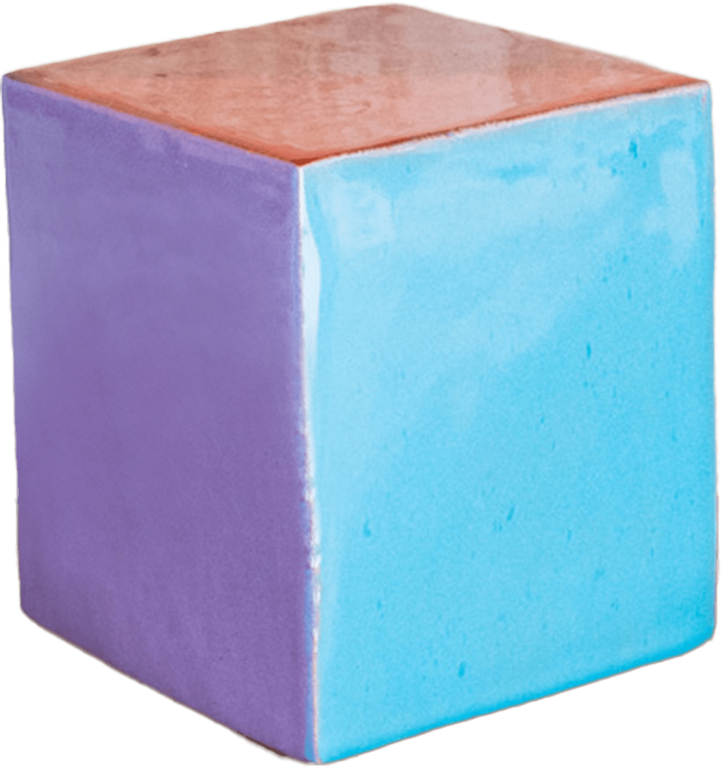 Petit cube (violet, bleu, rouge, jaune, vert)