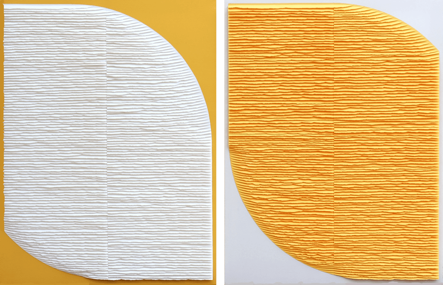 Image of Deux formes blanches et jaunes sur fond jaune et blanc