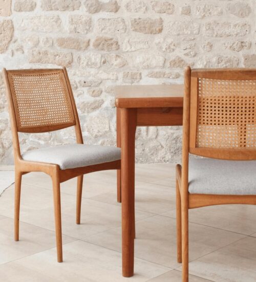 Travail scandinave - Suite de quatre chaises image